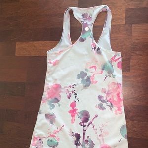 LULULEMON women’s athletic tank shirt size small
